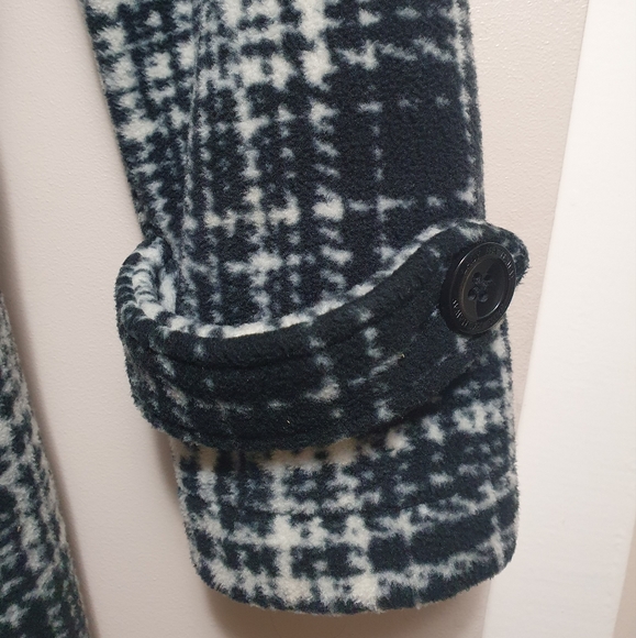 Black Plaid Belted Peacoat - Picture 4 of 5